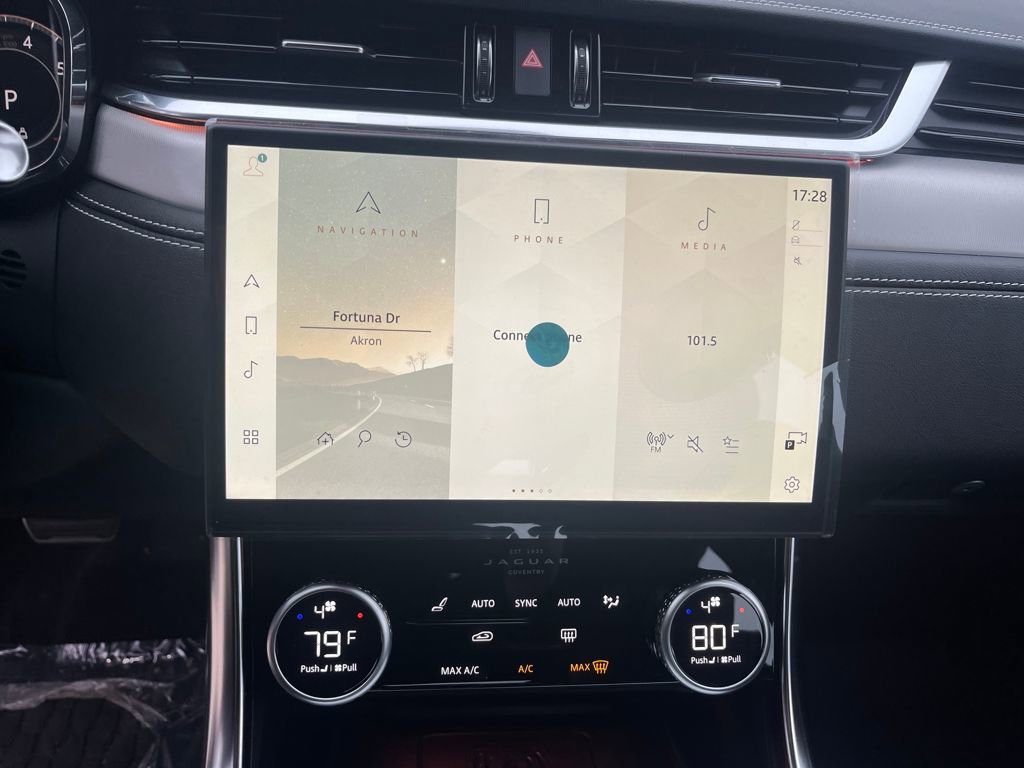 New 2024 Jaguar XF R-Dynamic SE AWD/4WD image 17