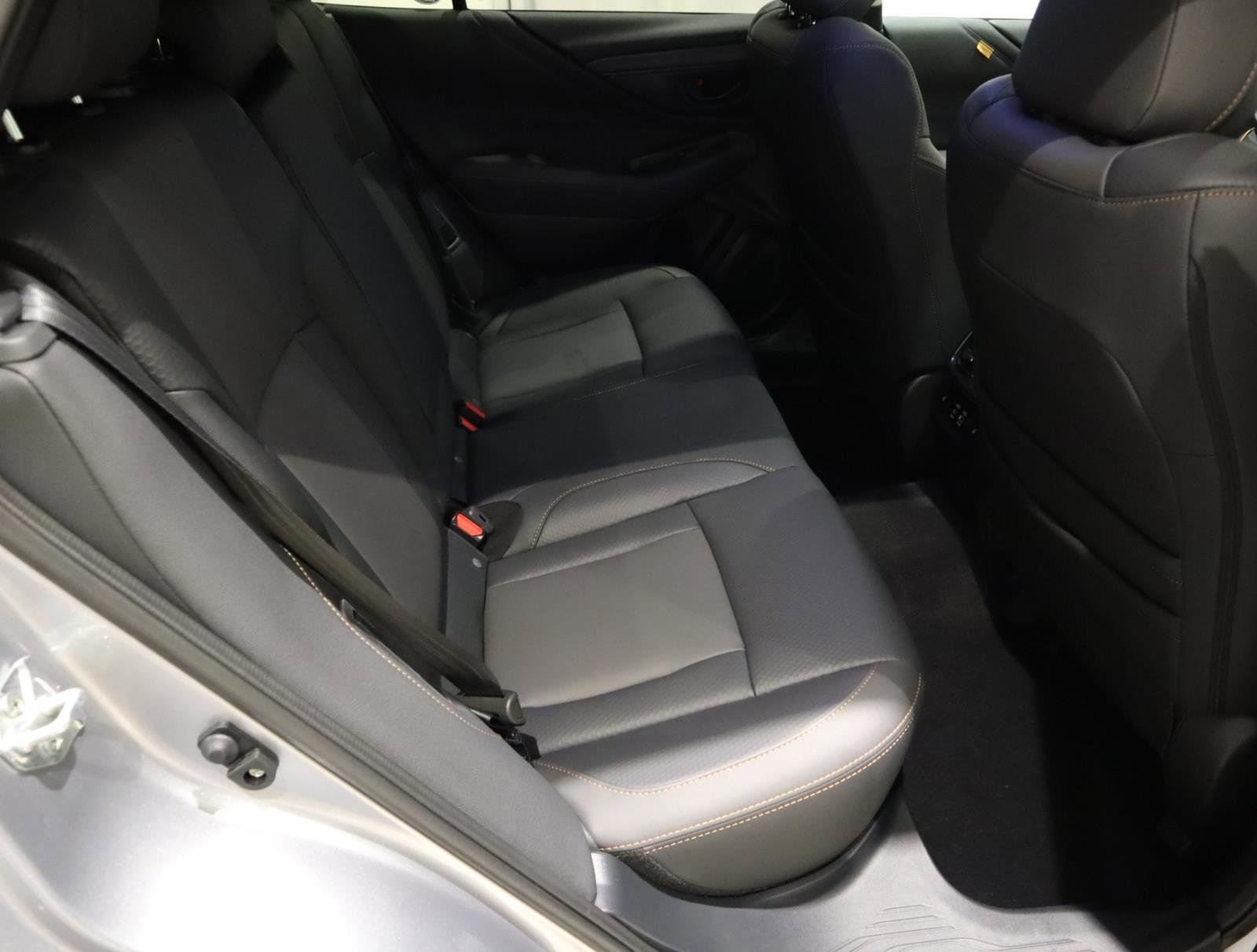 Used 2025 Subaru Outback Wilderness AWD/4WD image 14