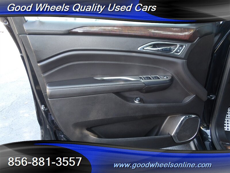 Used 2015 Cadillac SRX Luxury w/ Driver Awareness Package FWD image 25