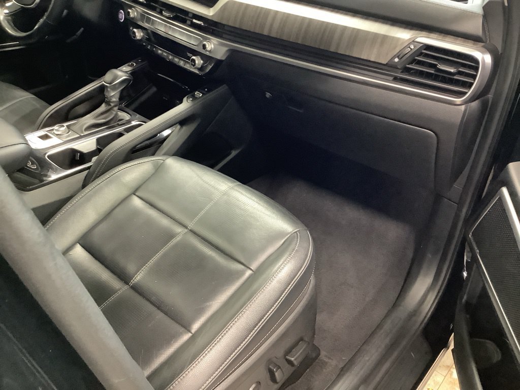Used 2024 Kia Telluride EX w/ EX Captain's Chair Package AWD/4WD image 23