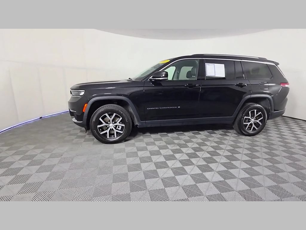 Used 2023 Jeep Grand Cherokee L Limited w/ Trailer Tow Group (B) AWD/4WD image 48