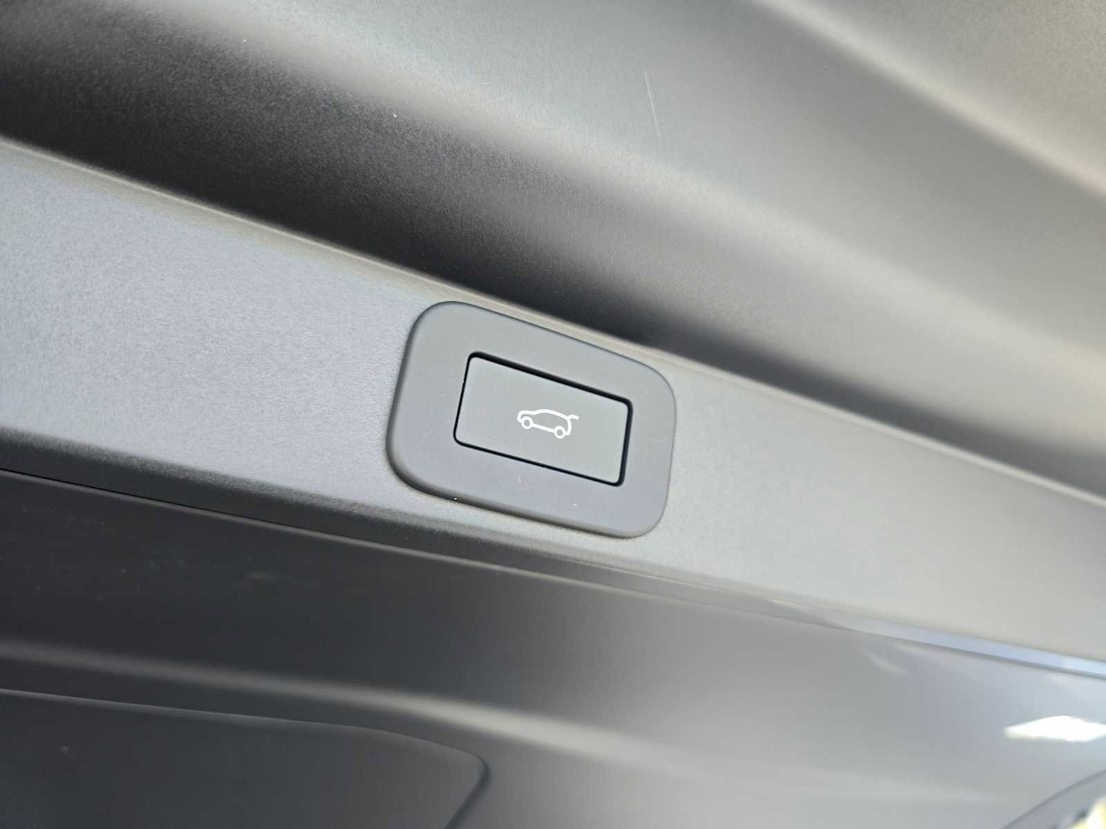 New 2025 Land Rover Range Rover SE image 18