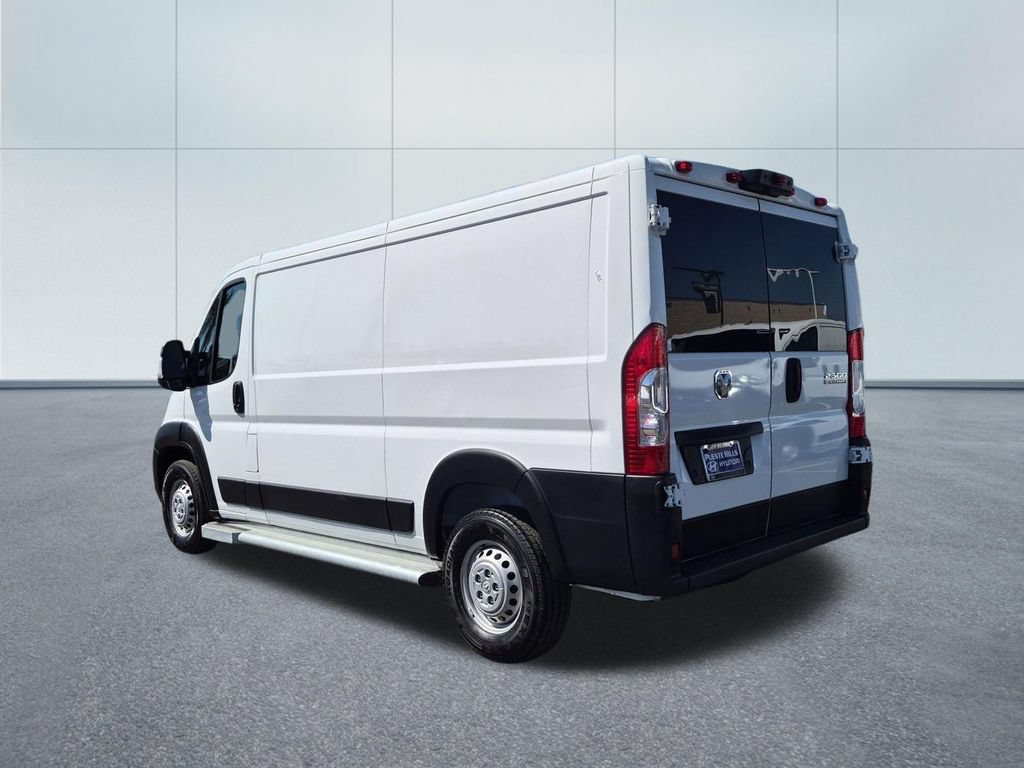 Used 2025 RAM ProMaster 2500 w/ U-Haul Equipment Group FWD image 4