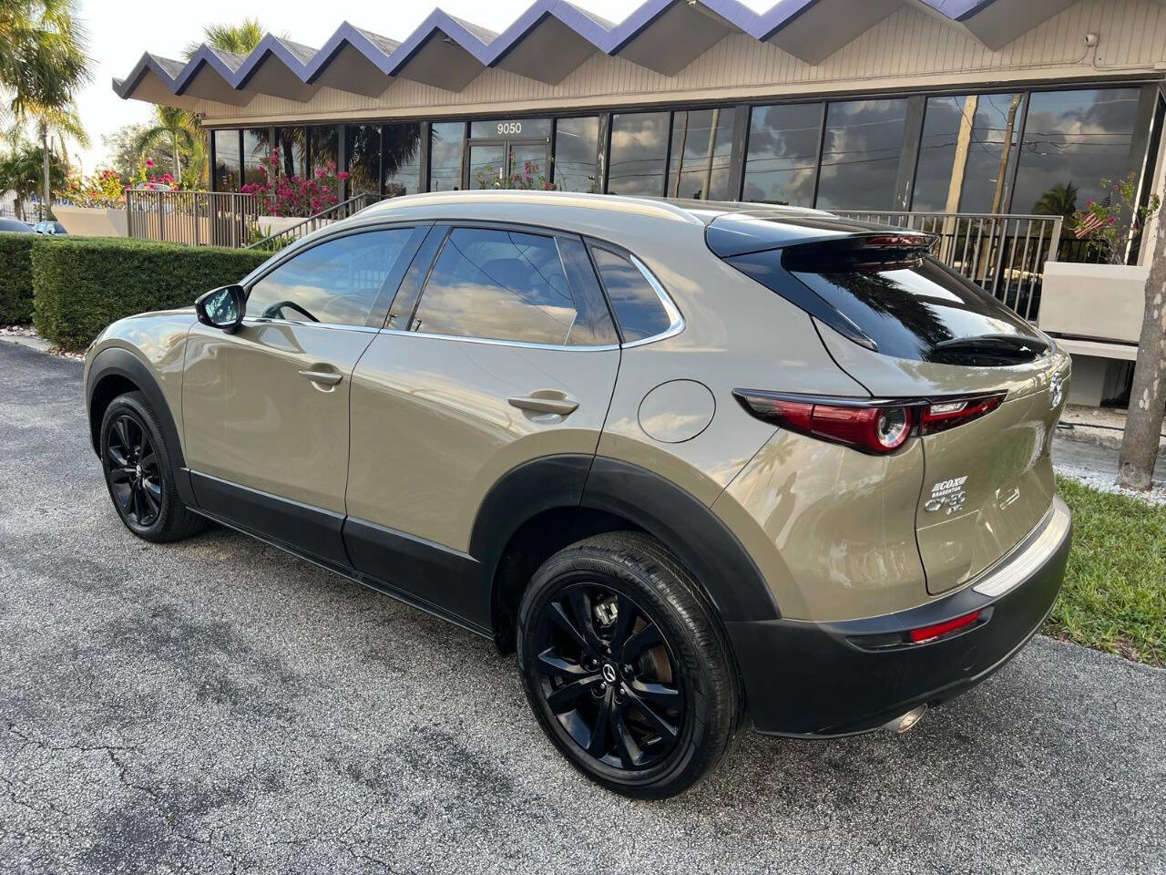 Used 2024 MAZDA CX-30 Carbon image 6