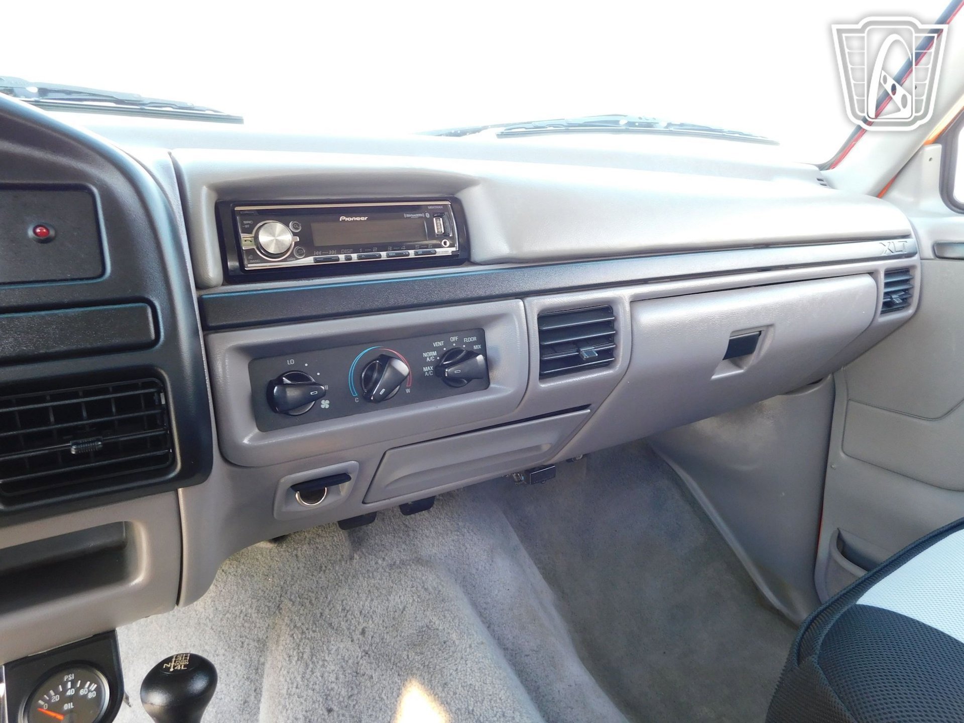 Used 1996 Ford Bronco image 25