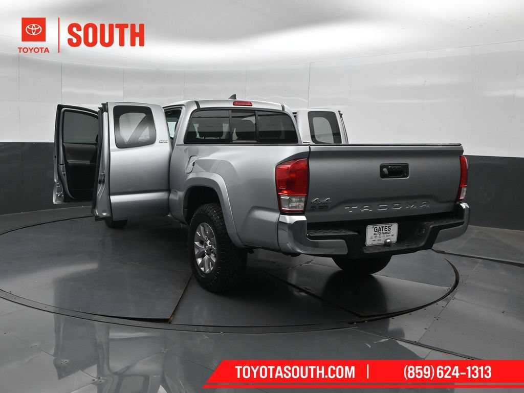 Used 2016 Toyota Tacoma SR5 AWD/4WD image 52