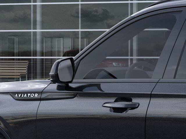 New 2026 Lincoln Aviator AWD w/ Jet Appearance Package image 20