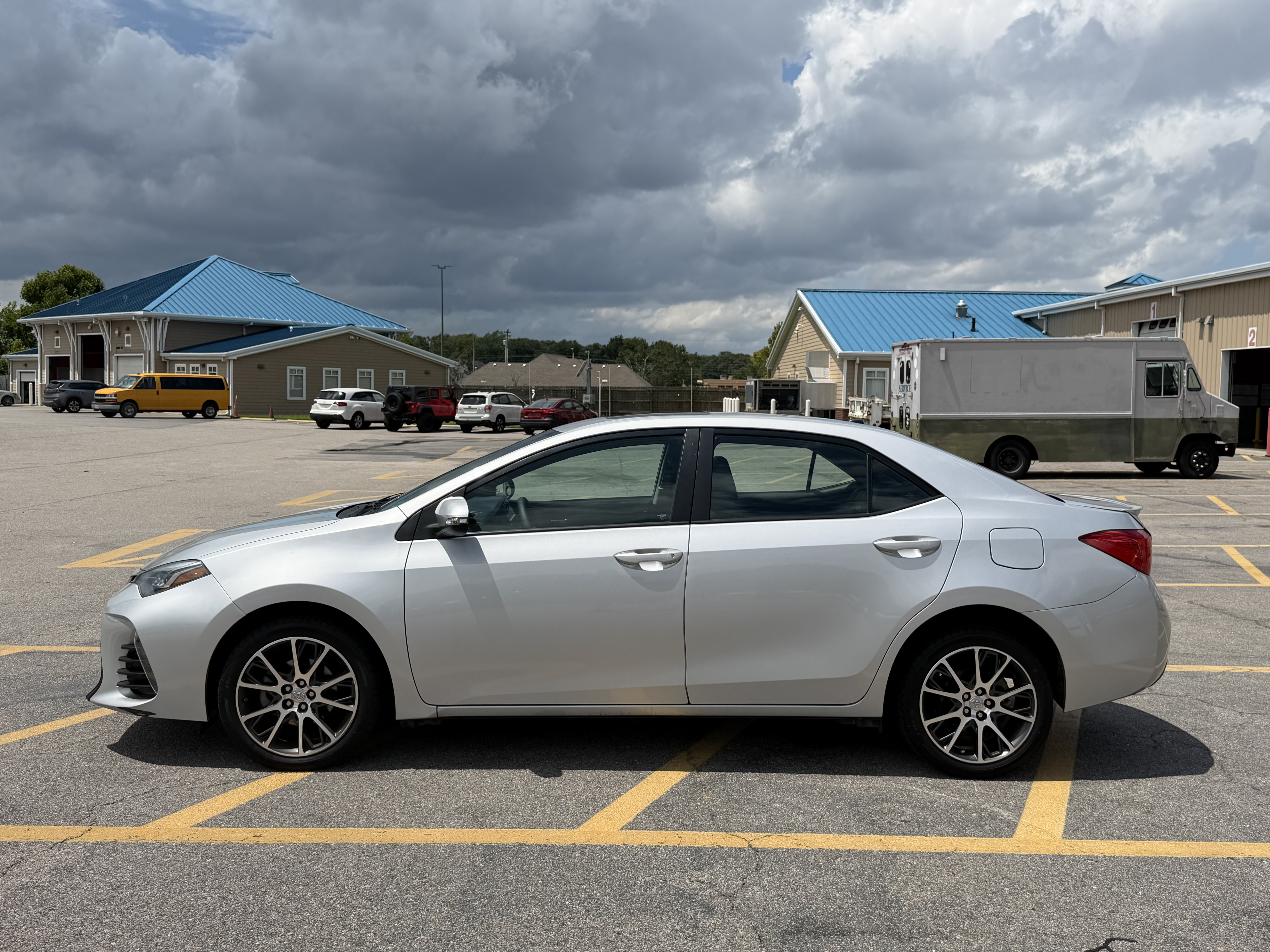 Used 2017 Toyota Corolla SE 50th Anniversary FWD image 8