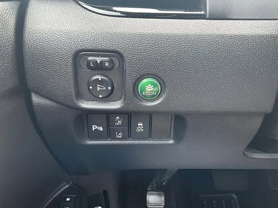 Used 2020 Honda Pilot Touring image 16