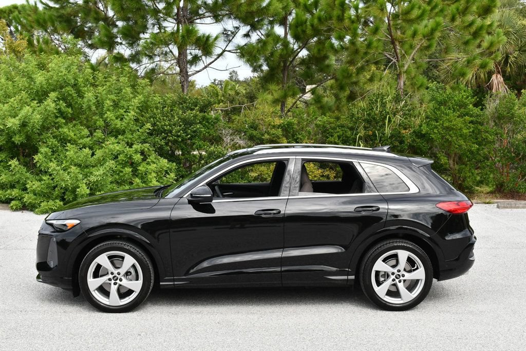 Used 2025 Audi Q5 Prestige AWD/4WD image 27