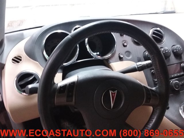 Used 2006 Pontiac Solstice Convertible w/ Premium Package RWD image 8