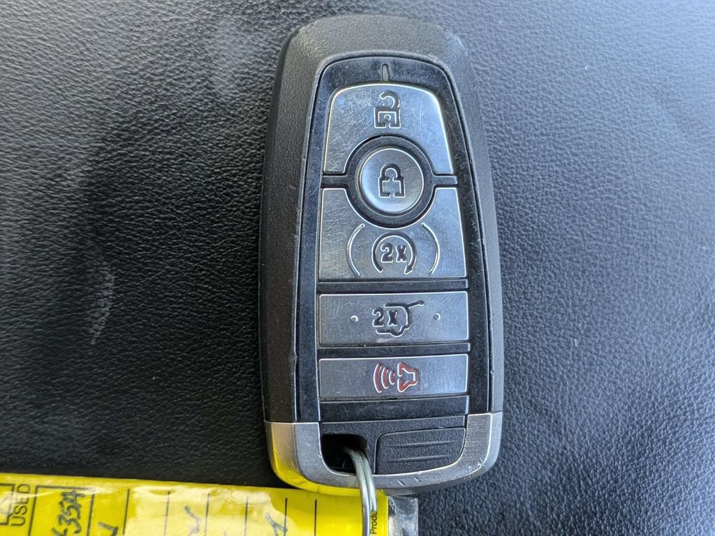 Used 2021 Ford Explorer XLT w/ Equipment Group 202A RWD image 31