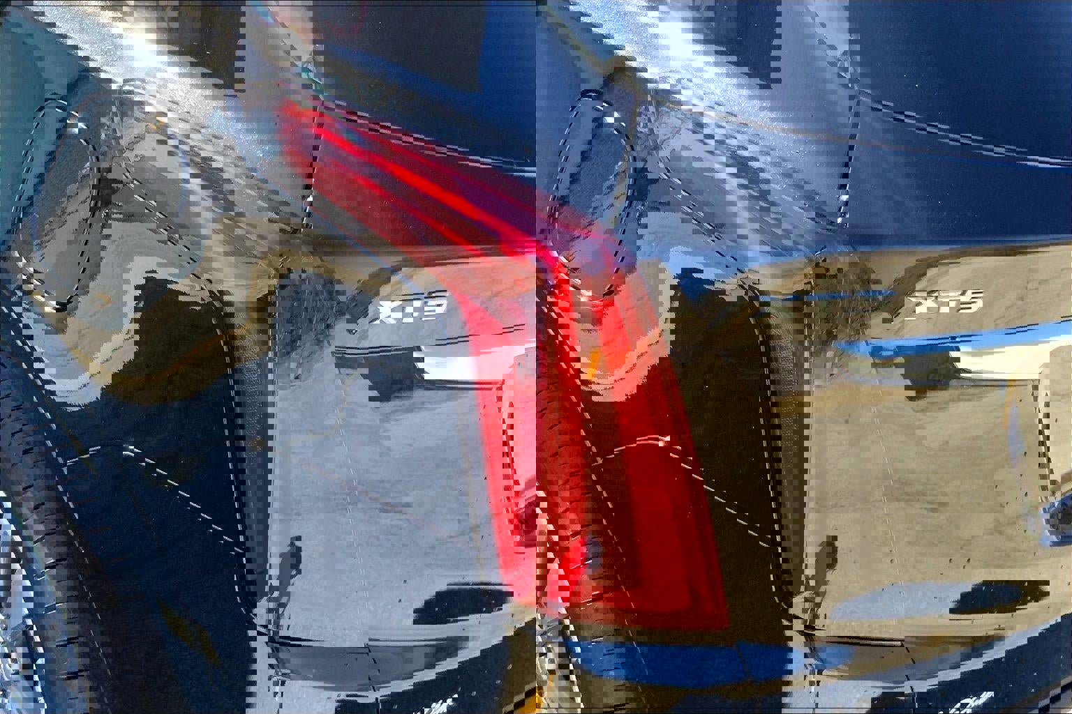 Used 2025 Cadillac XT5 Premium Luxury image 27