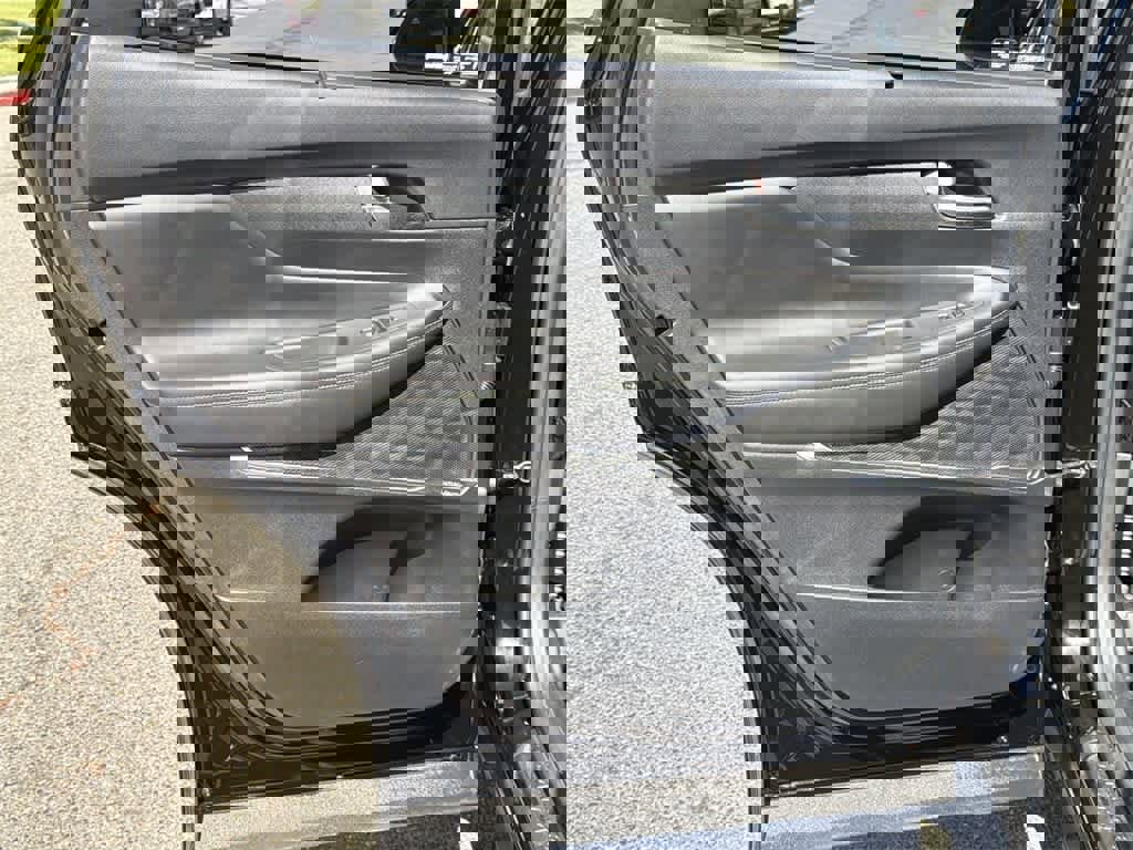 Used 2022 Hyundai Santa Fe Limited image 29