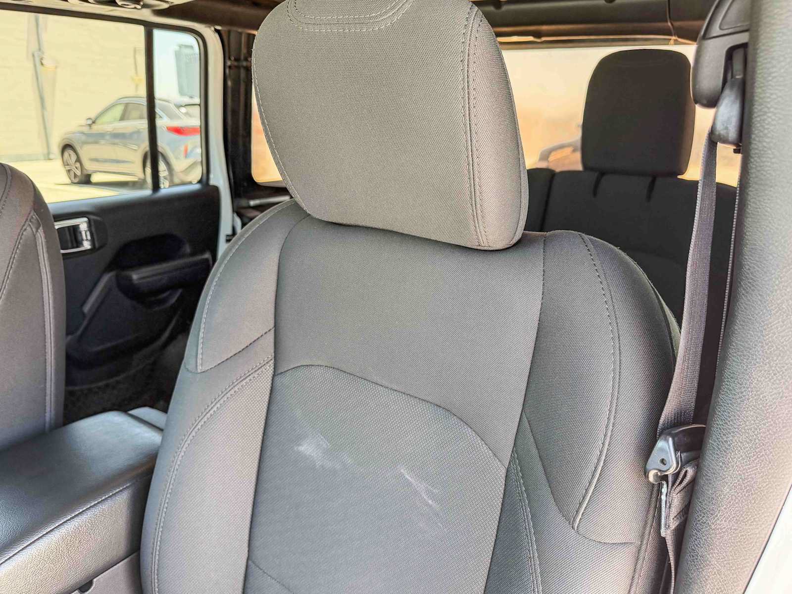 Used 2022 Jeep Wrangler Unlimited Sport AWD/4WD image 26