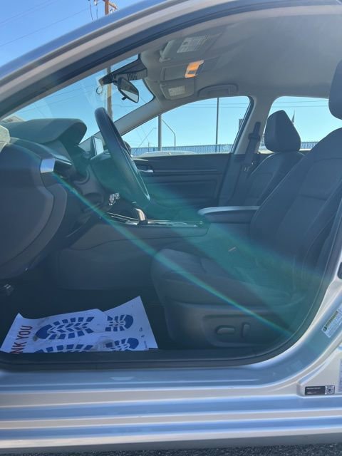 Used 2024 Nissan Altima 2.5 SV FWD image 21