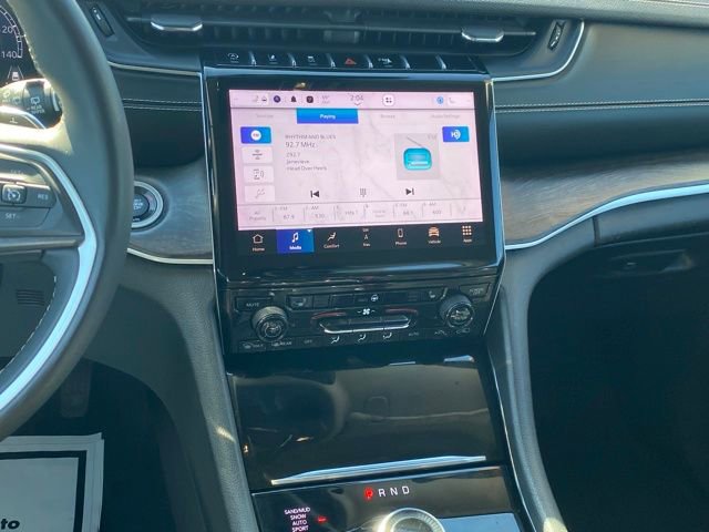 Used 2023 Jeep Grand Cherokee Limited image 10