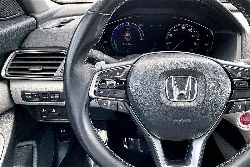 Used 2019 Honda Accord Touring image 16