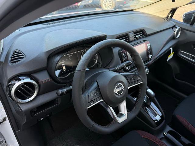 New 2025 Nissan Versa SR w/ Trunk Package FWD image 17
