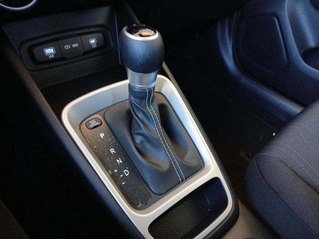 New 2026 Hyundai Venue SE FWD image 18