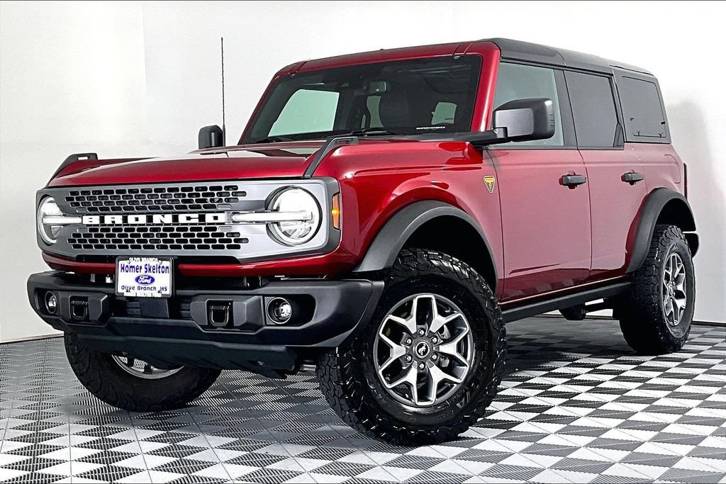 Used 2025 Ford Bronco Badlands AWD/4WD image 2