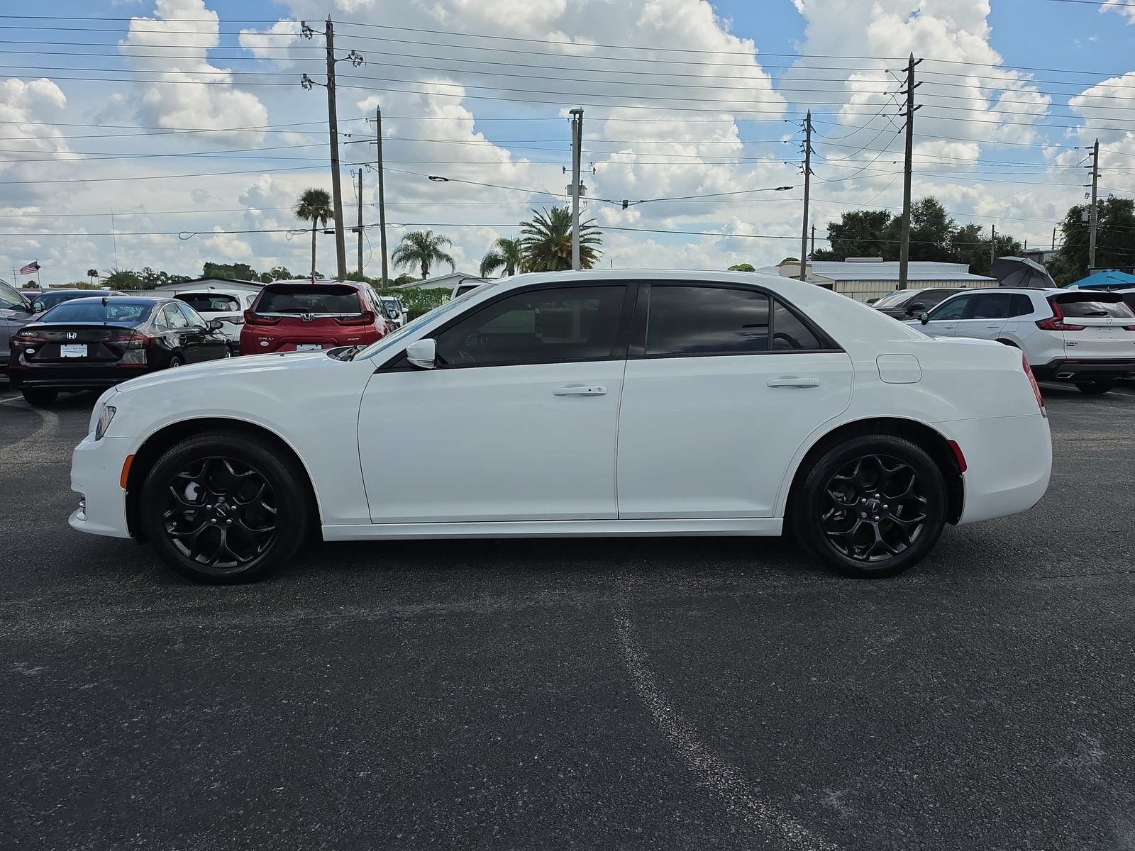 Used 2022 Chrysler 300 Touring L w/ Popular Equipment Group AWD/4WD image 6