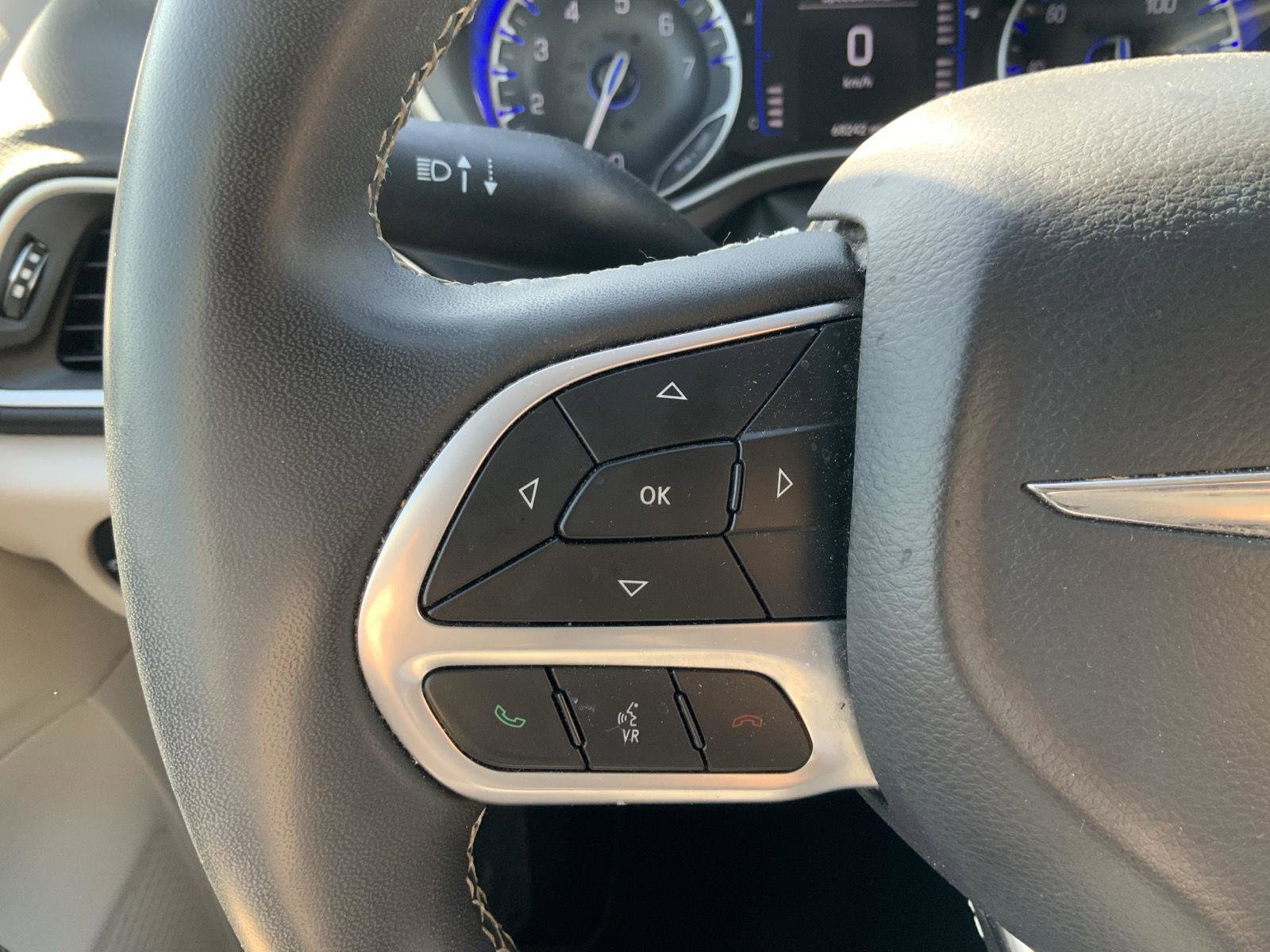 Used 2023 Chrysler Voyager LX FWD image 30