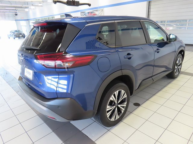 Used 2023 Nissan Rogue SV image 12