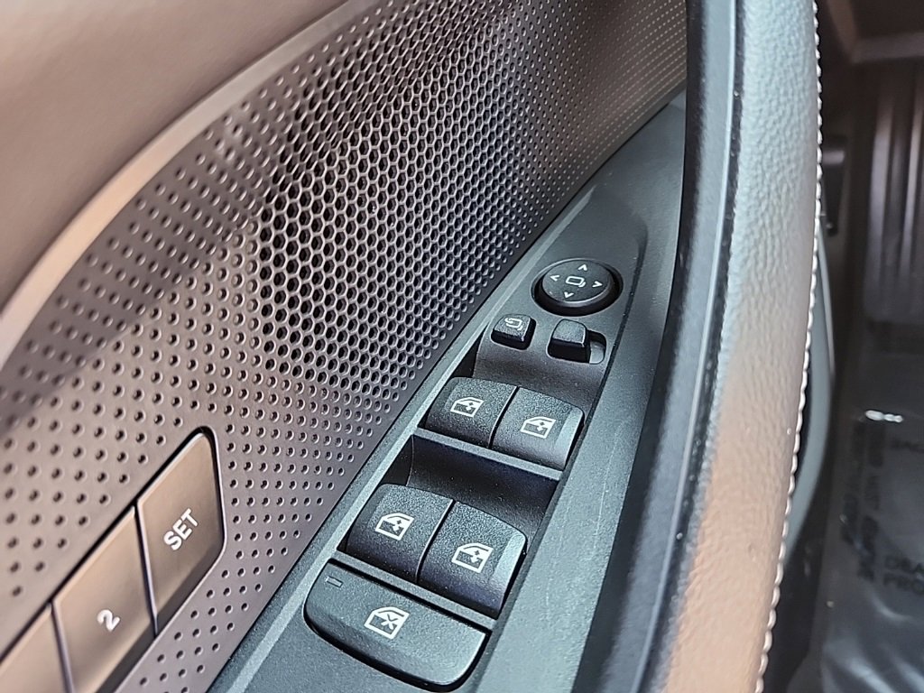 Used 2024 BMW i4 eDrive40 image 34