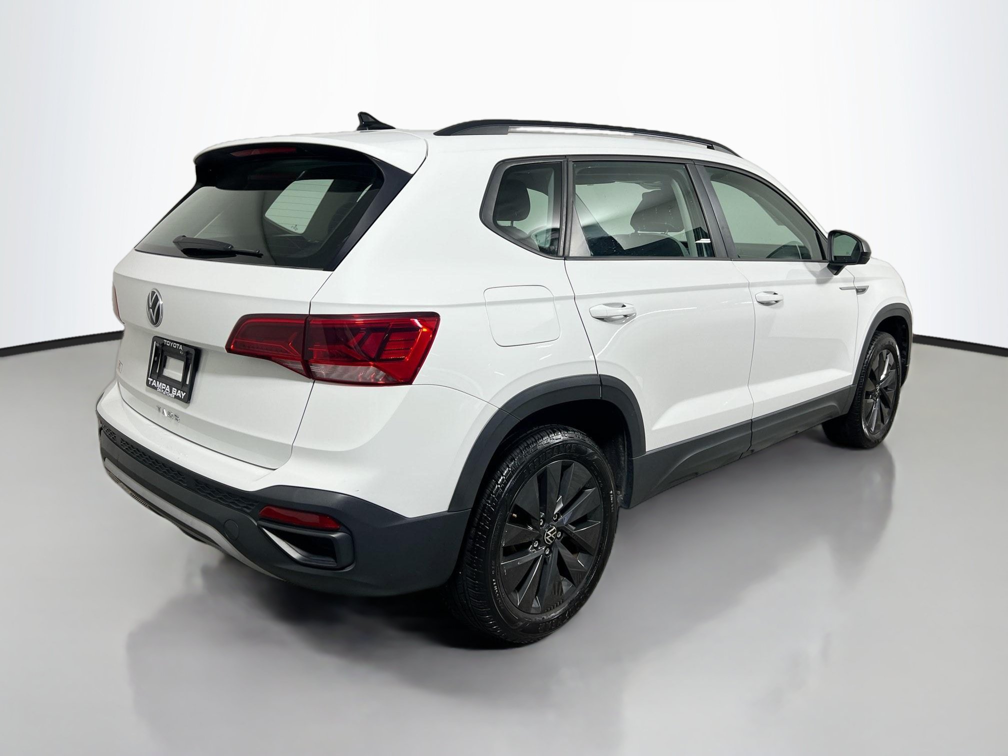 Used 2024 Volkswagen Taos S FWD image 4