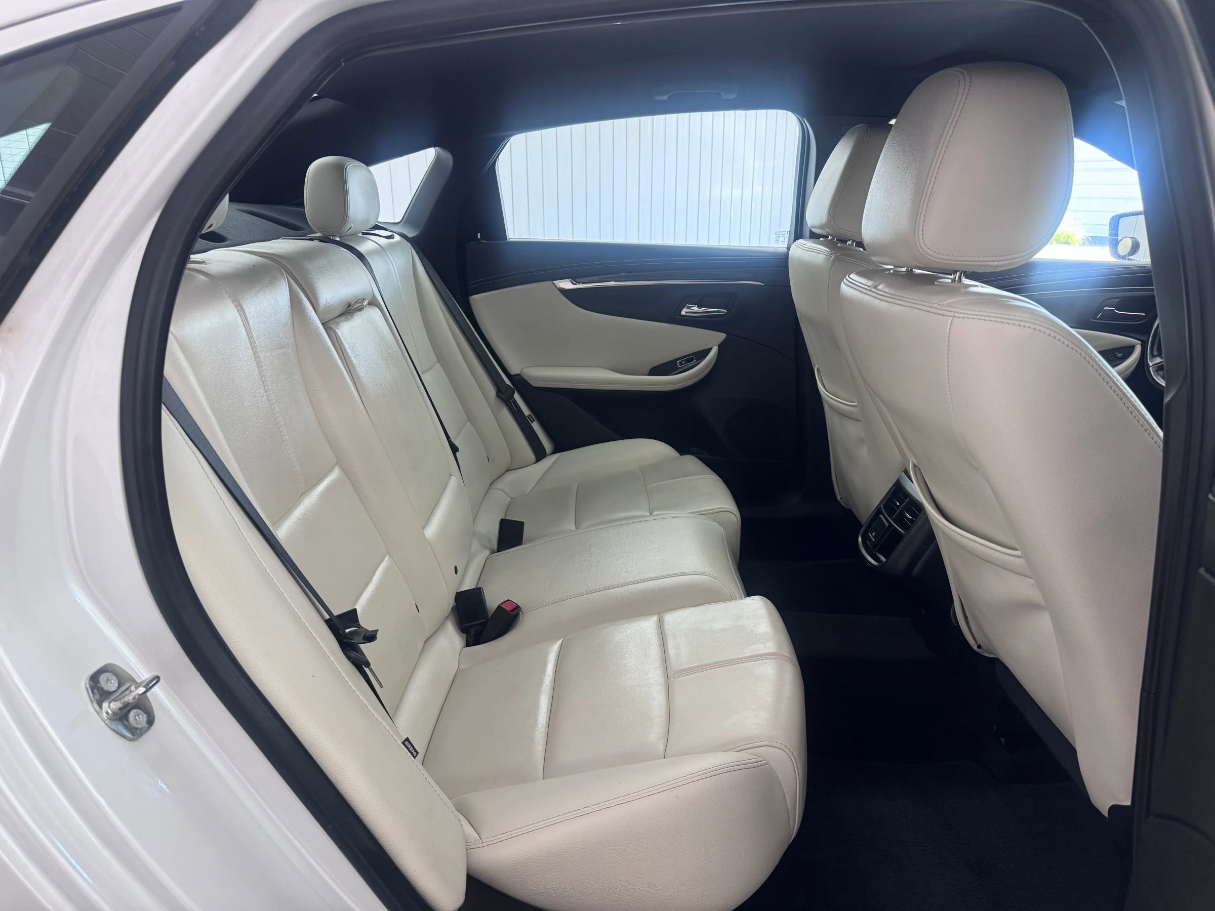 Used 2018 Chevrolet Impala LT w/ LT Leather Package image 11