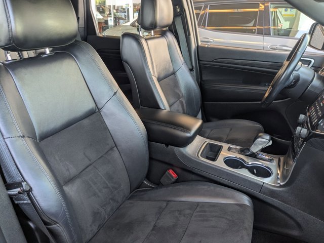 Used 2020 Jeep Grand Cherokee Altitude AWD/4WD image 22