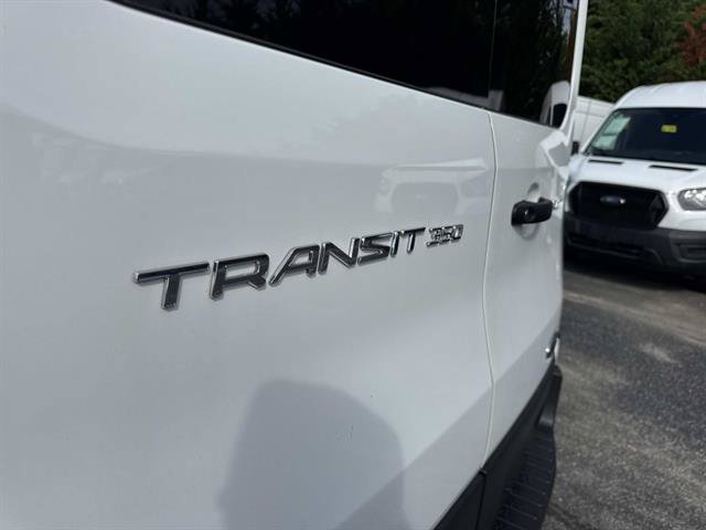 Used 2025 Ford Transit 350 XLT RWD image 7
