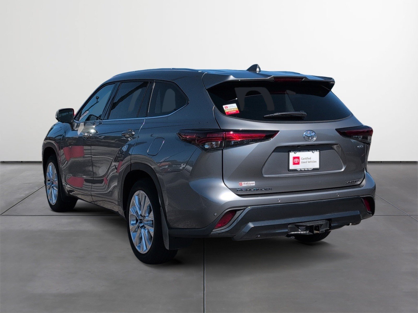 Certified 2026 Toyota Highlander Limited AWD/4WD image 4
