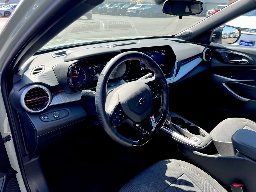 Used 2024 Chevrolet Trax RS w/ Driver Confidence Package FWD image 10