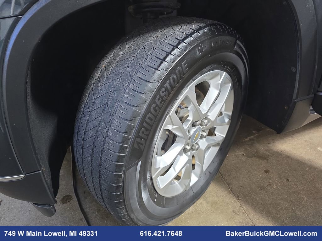 Used 2020 Chevrolet Traverse LT w/ Driver Confidence II Package image 33