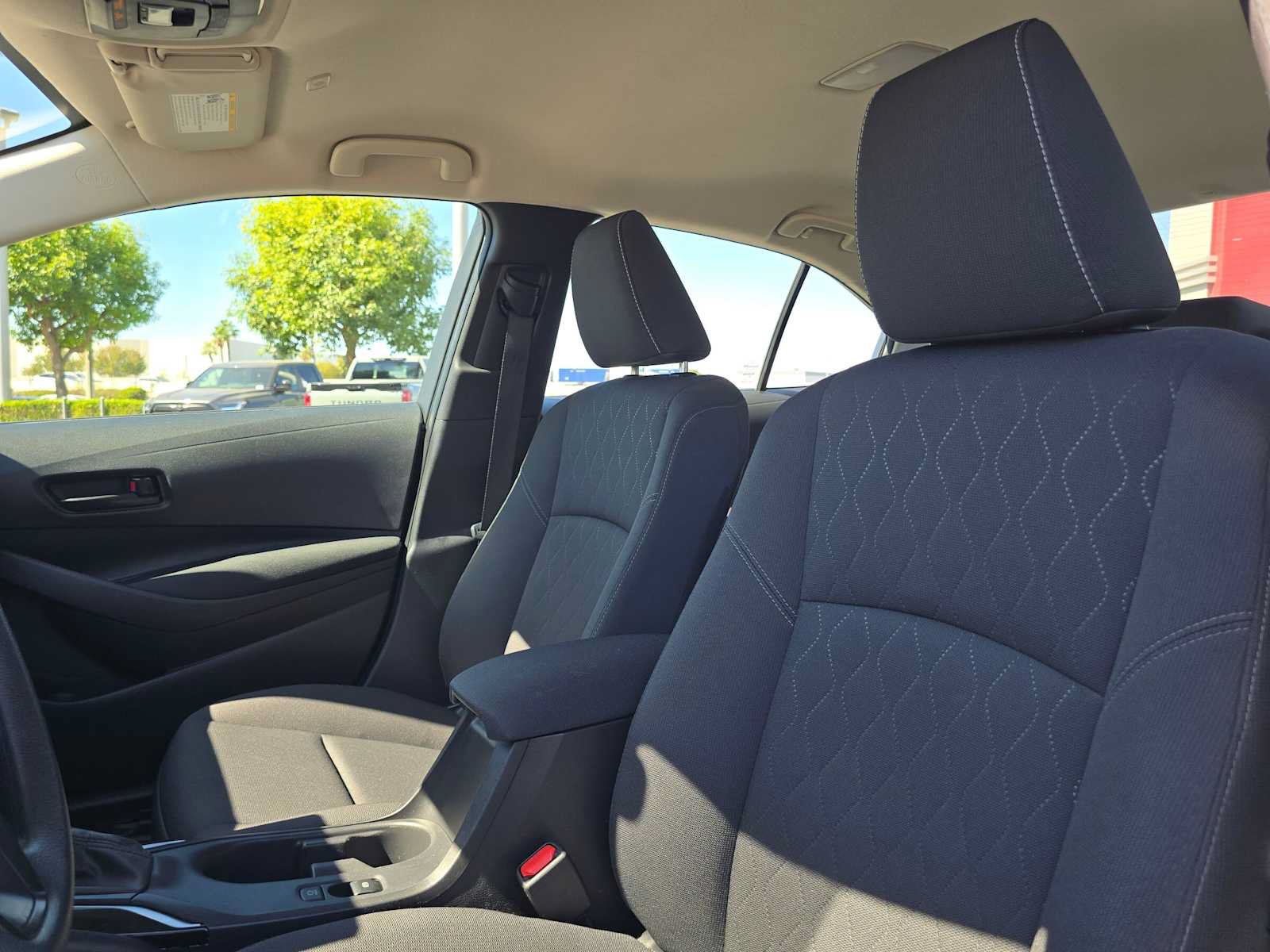 Used 2025 Toyota Corolla LE FWD image 20