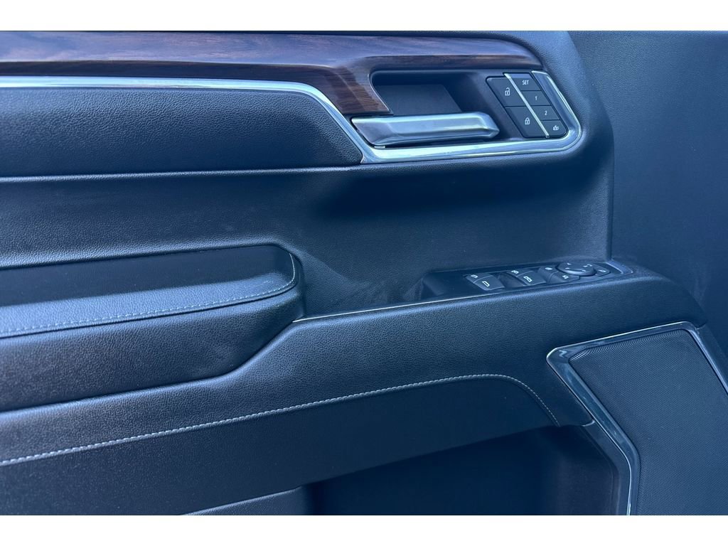 Used 2024 GMC Sierra 1500 SLT image 11