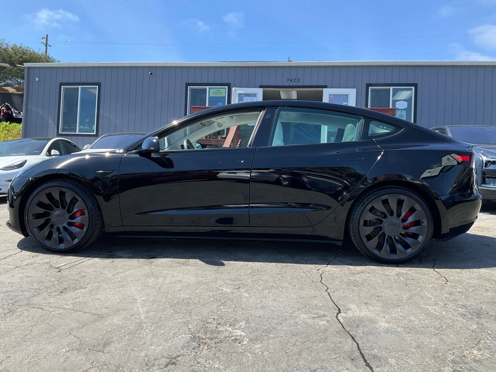 Used 2023 Tesla Model 3 Performance image 5