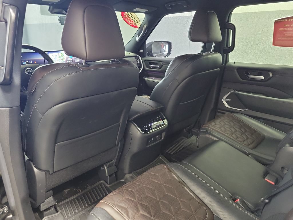 Used 2025 Nissan Armada Platinum AWD/4WD image 14