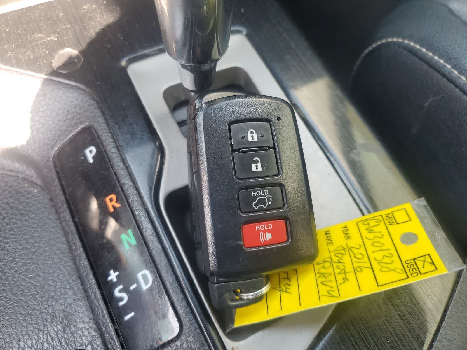 Used 2016 Toyota RAV4 Limited FWD image 27