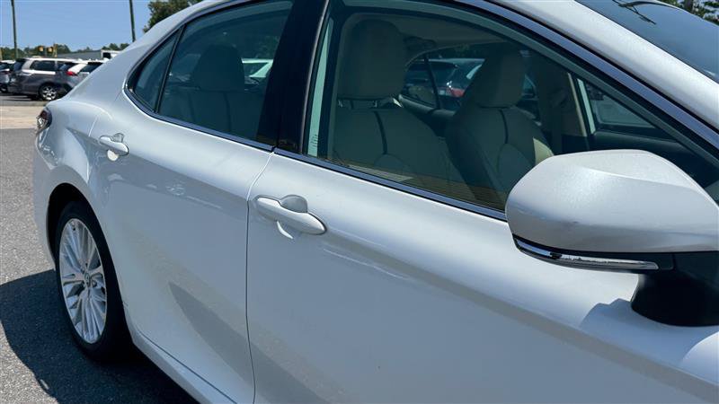 Used 2019 Toyota Camry XLE FWD image 24
