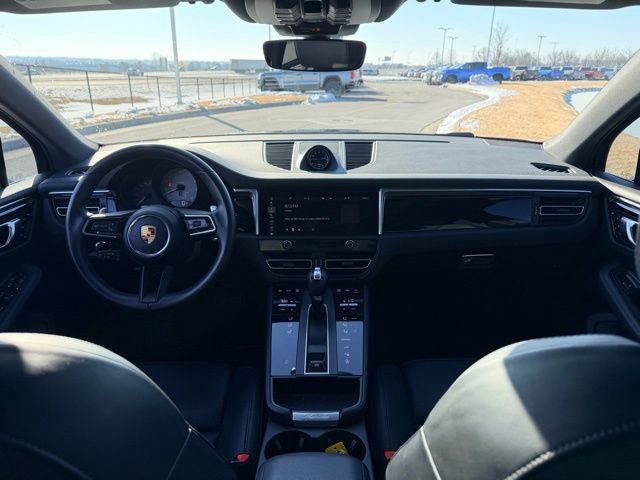 Used 2022 Porsche Macan S image 6