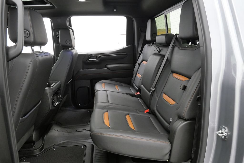 Used 2024 GMC Sierra 1500 AT4 w/ Technology Package AWD/4WD image 19