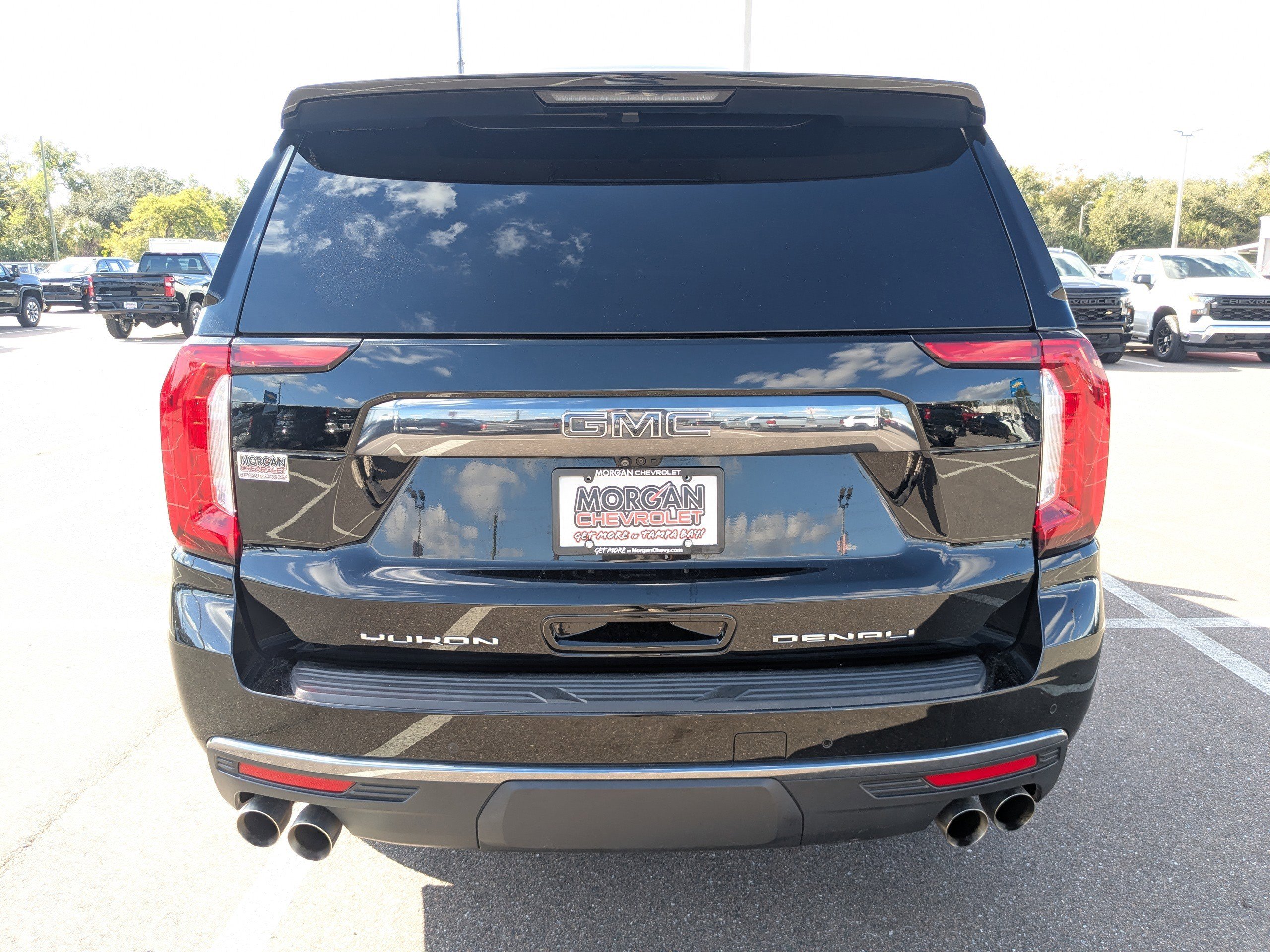 Used 2023 GMC Yukon XL Denali Ultimate image 4