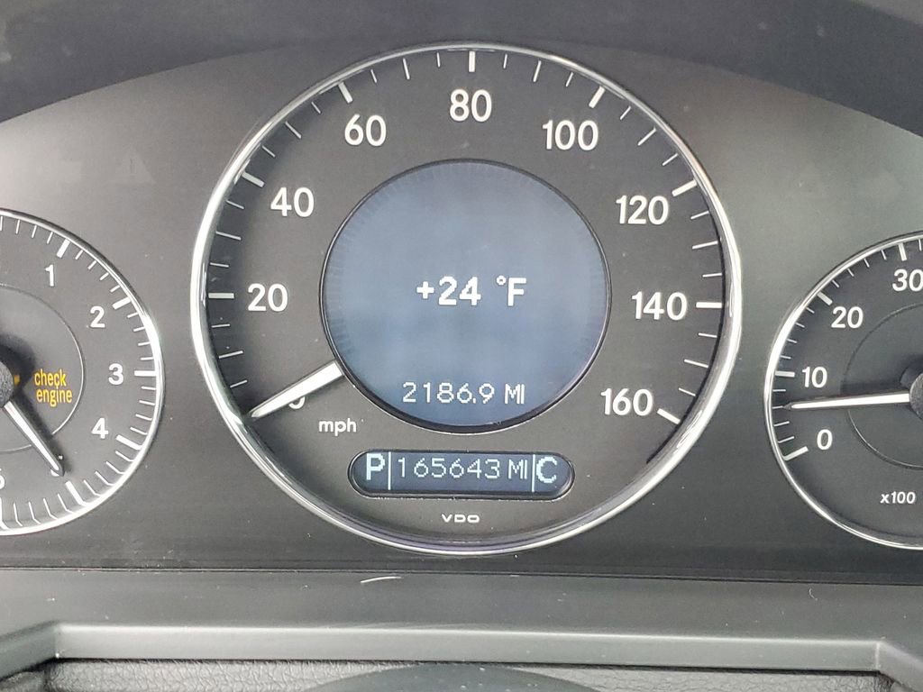 Used 2006 Mercedes-Benz E 350 4MATIC Sedan image 11