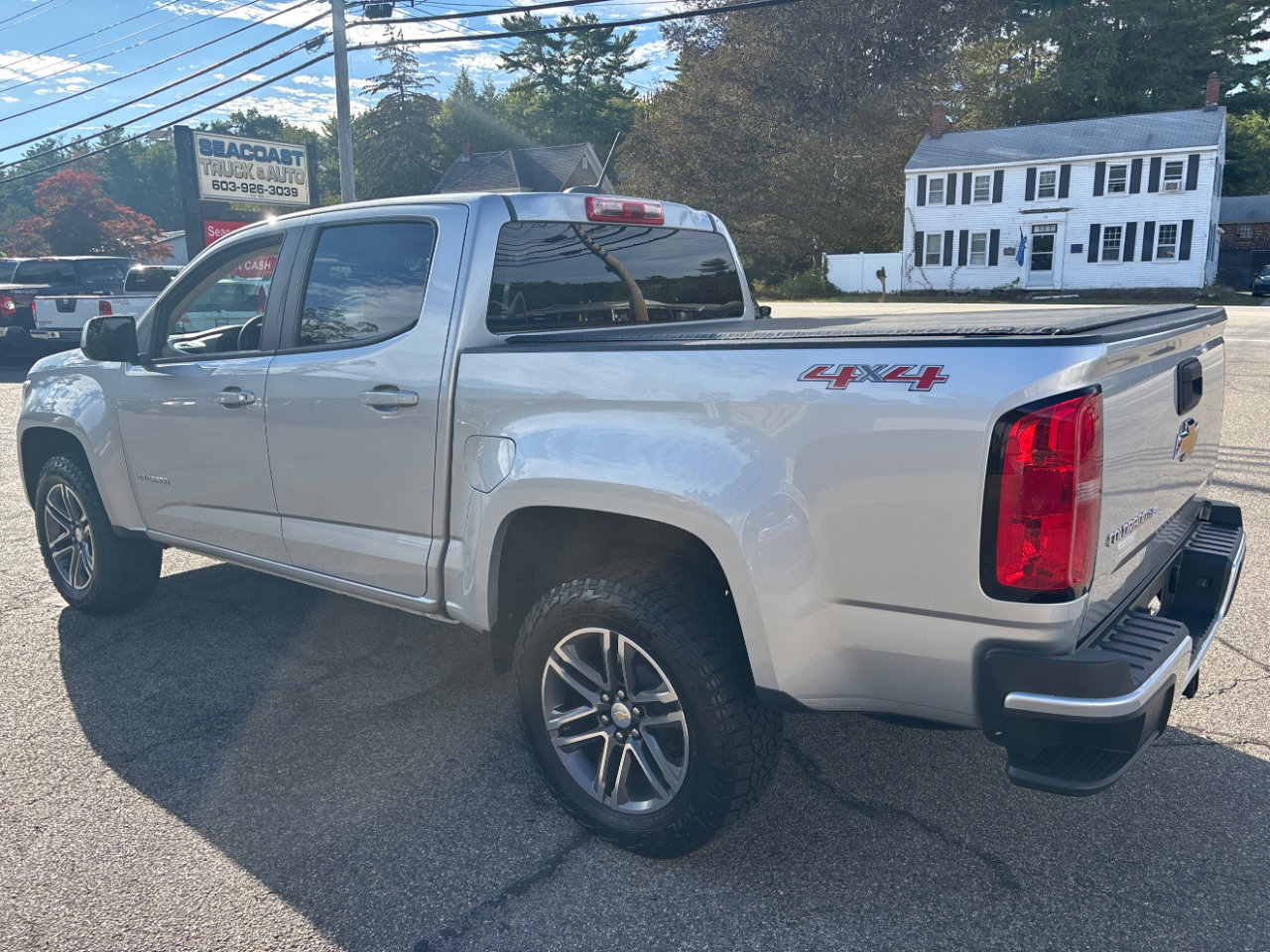 Used 2019 Chevrolet Colorado W/T w/ Custom Special Edition image 3