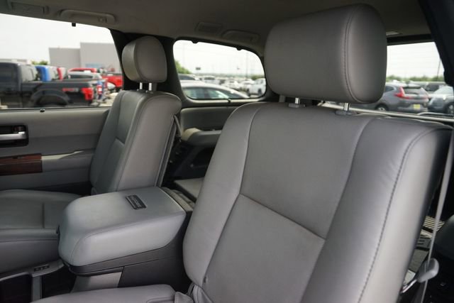 Used 2015 Toyota Sequoia Platinum AWD/4WD image 14