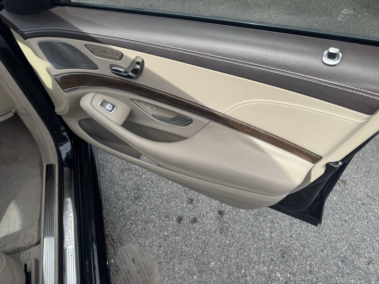 Used 2015 Mercedes-Benz S 550 4MATIC Sedan image 18