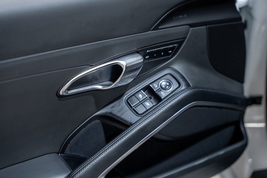 Used 2016 Porsche 911 Carrera 4S image 57